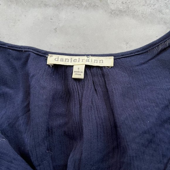 Daniel Rainn Blue Crepe Scrunch Shirt Size Small S Peasant Top - Picture 3 of 4